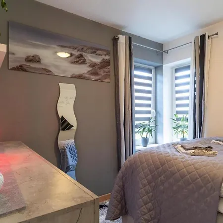 Ferienwohnung, ビューズム